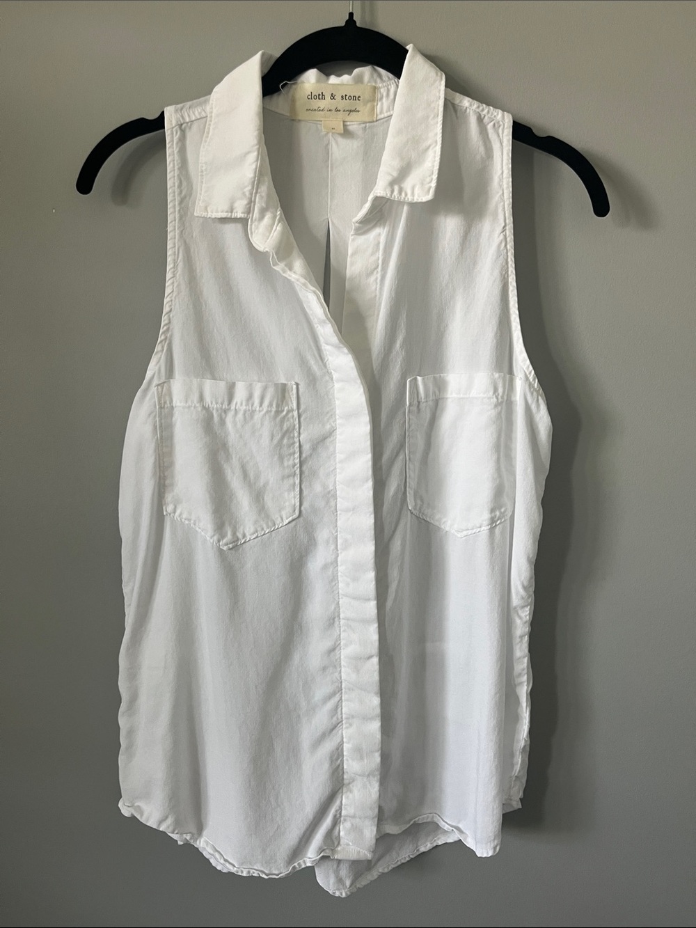 cloth & stone NWOT White Sleeveless Button-Front Pocket Shirt Blouse